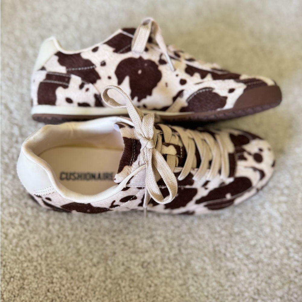 Cushionaire Cow-Print Brown & Cream Sneakers